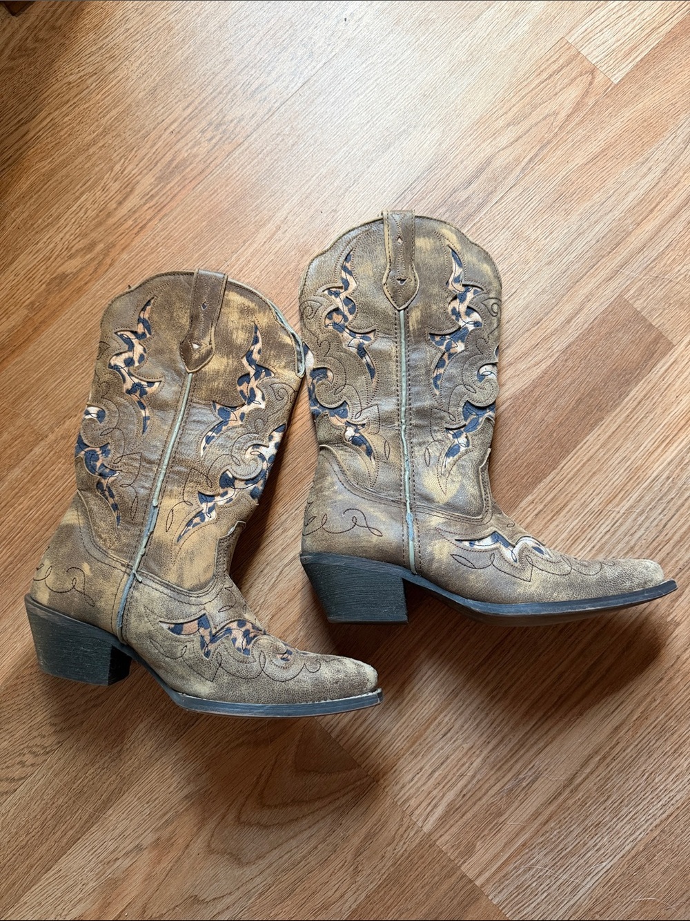 Laredo Tan Leather Western Boots with Leopard Print Inlay
